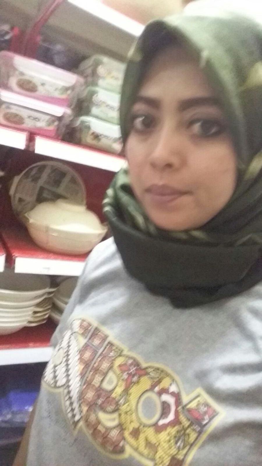 arab girl nude selfie
