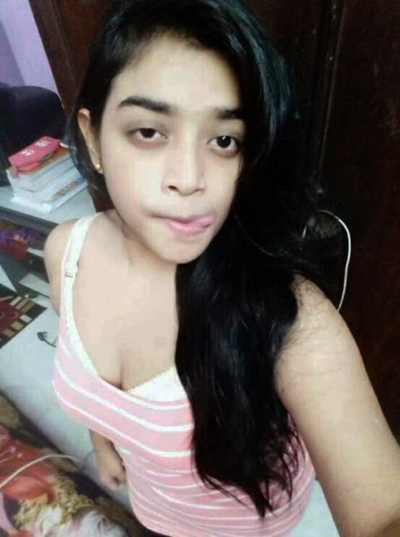 Bangladeshi Girl Leaked Pics